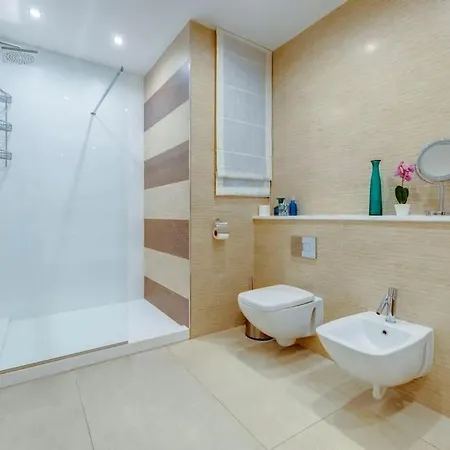 Apartment Prime Location Seaview Lux *