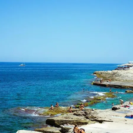 Prime Location Seaview Lux