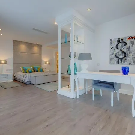 Apartment Prime Location Seaview Lux Sliema