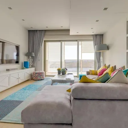 Prime Location Seaview Lux Apartmán *
